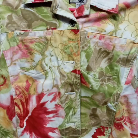 Caribbean Joe PS Floral Button up Jacket - Picture 3 of 5